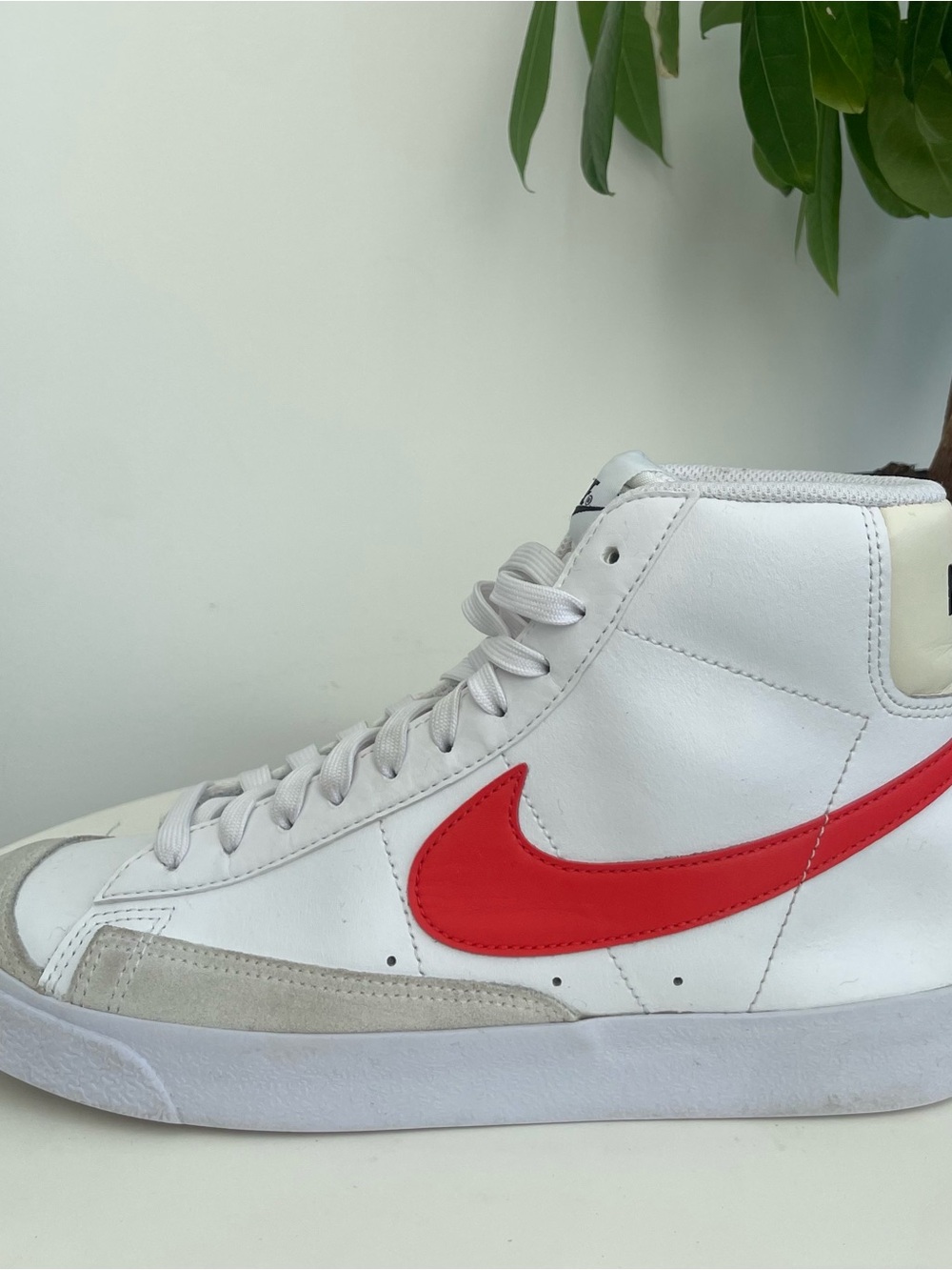 Women Size 7.5 Nike Blazer '77 Vintage Mid White Picante Red Orange Shoes Boy 6Y